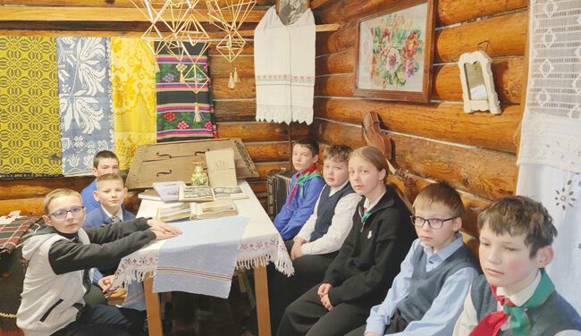 Гадзіна беларусазнаўства "Адчыніся, скарбонка часу"