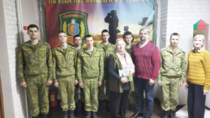 Пісьменнікі сустрэліся з памежнікамі