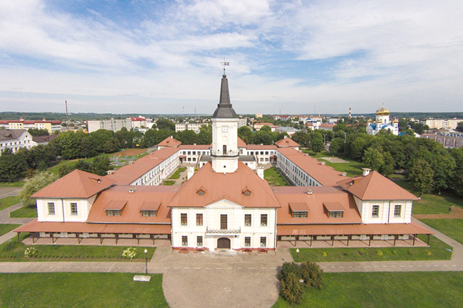 Шклоўская ратуша – галоўная славутасць горада