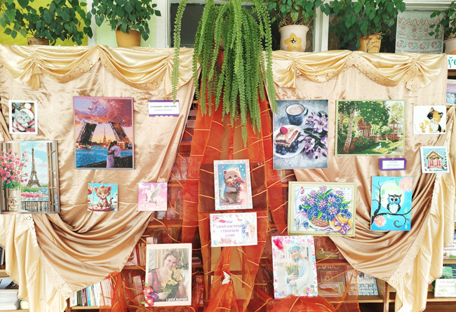 Выстава творчых захапленняў "Мы свой настрой ствараем самі"